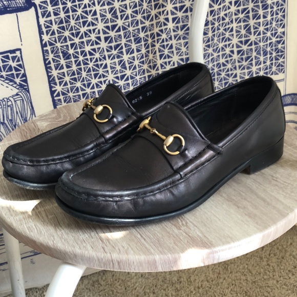 Gucci Shoes - Size 9 Classic Gucci loafers